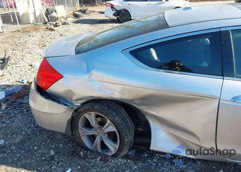 2011 Honda Accord 3.5 Ex-L z USA, uszkodzony, nr VIN 1HGCS2B88BA002373